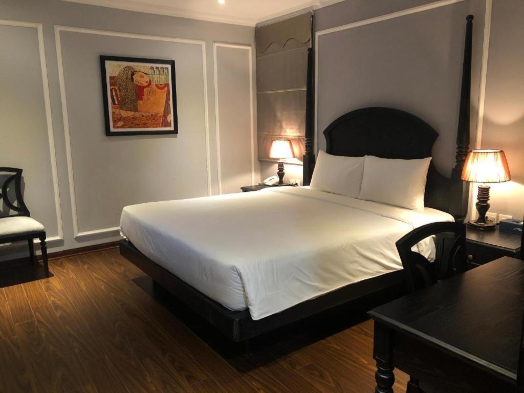 Bay Luxury Hotel Hanoi Buitenkant foto