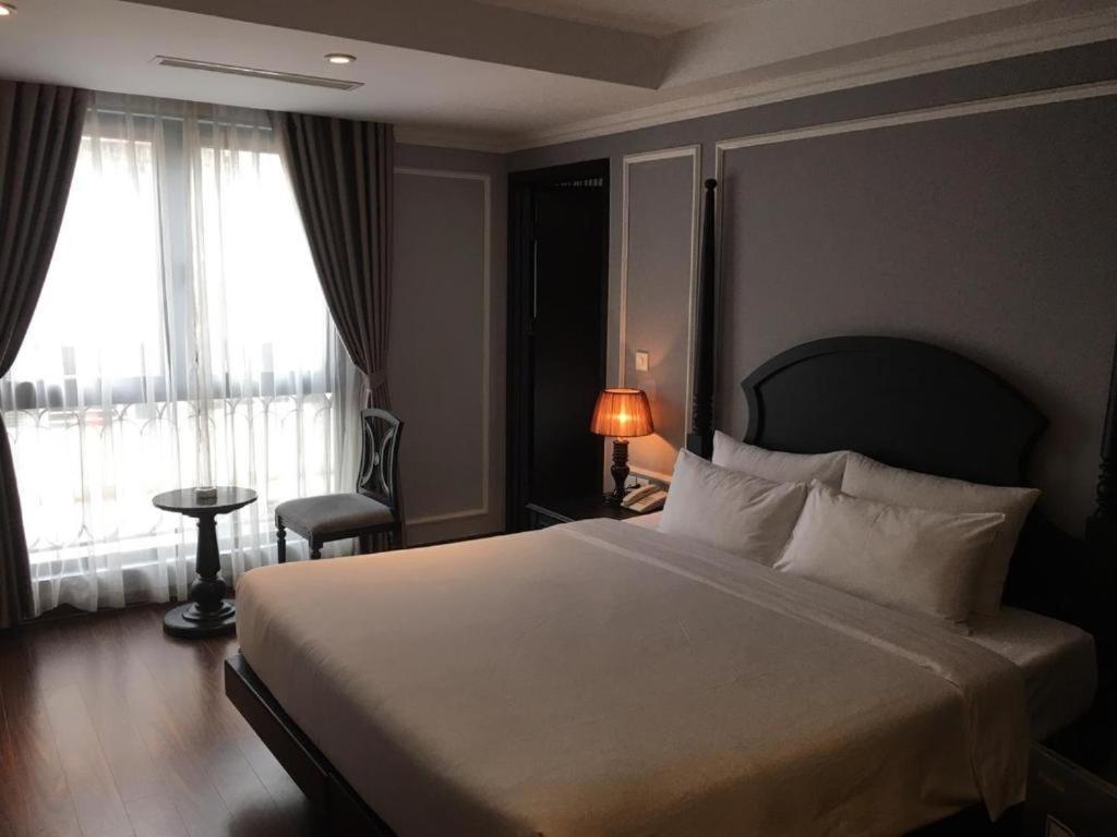 Bay Luxury Hotel Hanoi Buitenkant foto